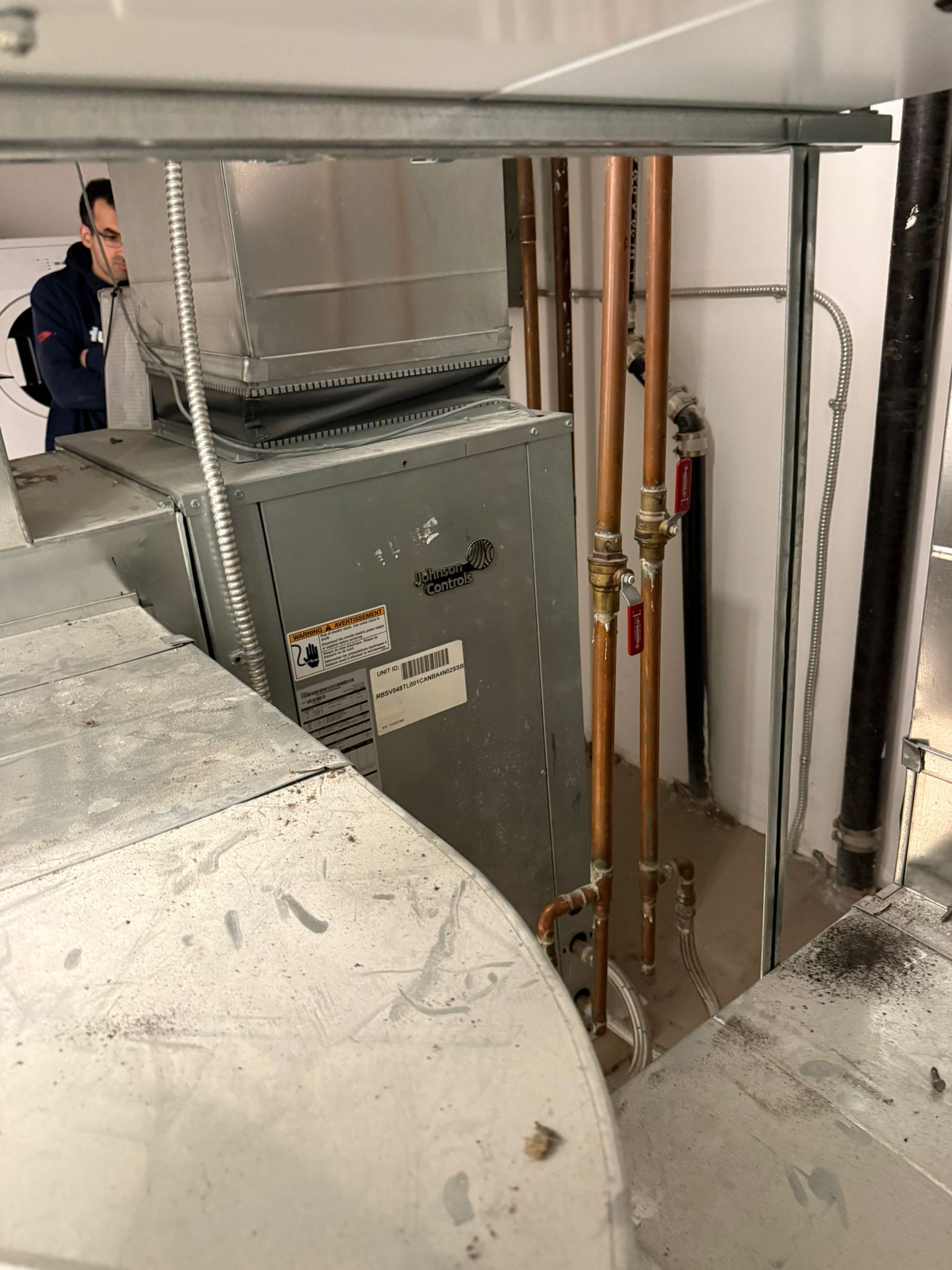 Hudson humidifier maintenance service in Toronto condo